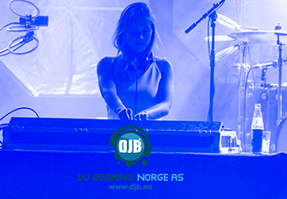 DJ 0100 Kvinnelig DJ
